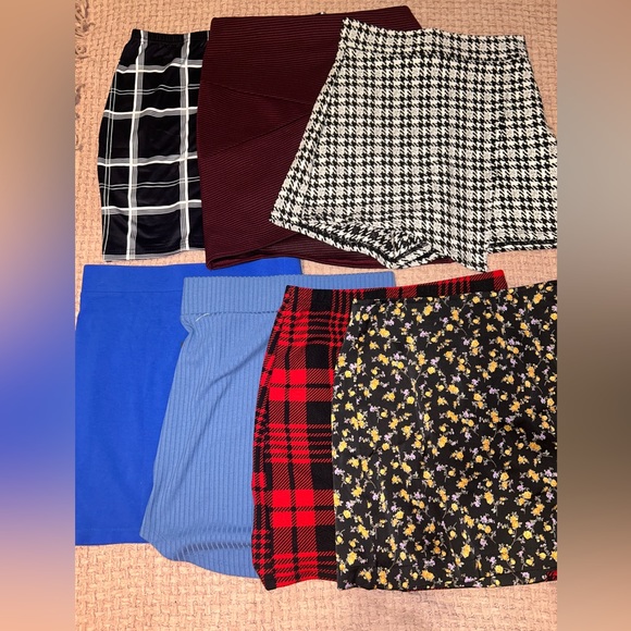 Forever 21 Dresses & Skirts - Lot of skirts